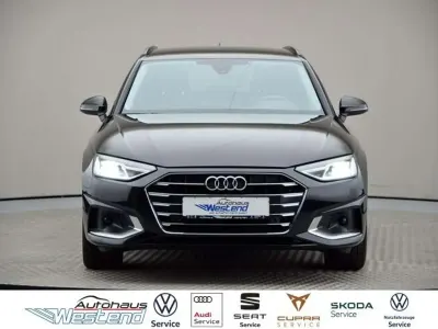 Gebraucht Audi A4 Ambiente 163 PS (119 kW) 2023 Brillantschwarz Kombi