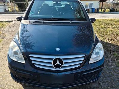 Usata Mercedes B180 109 CV (80 kW) 2007 Blu Monovolume