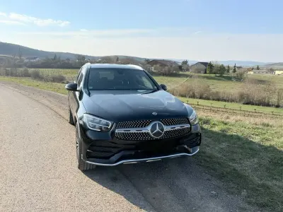 Używany Mercedes GLC200 AMG 163 KM (119 kW) 2020 Czarny SUV