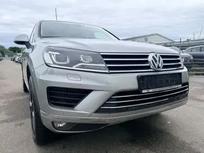 Gebraucht VW Touareg Terrain Tech 262 PS (192 kW) 2015 Silber SUV