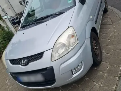 Gebraucht Hyundai Matrix Comfort 103 PS (75 kW) 2009 Silber Van / Kleinbus