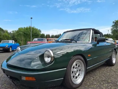 Gebraucht Alfa Romeo Spider 88 PS (64 kW) 1993 Grün Cabrio