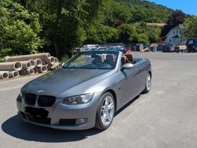 Gebraucht BMW 330 Cabriolet Sport Line 231 PS (169 kW) 2008 Grau Cabrio