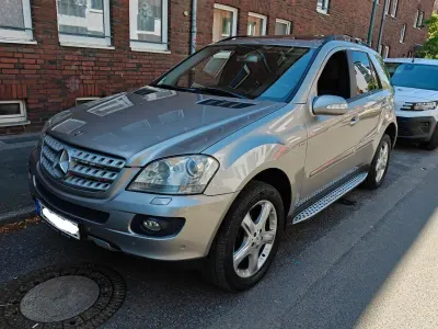 Gebraucht Mercedes ML320 224 PS (164 kW) 2006 Grau SUV