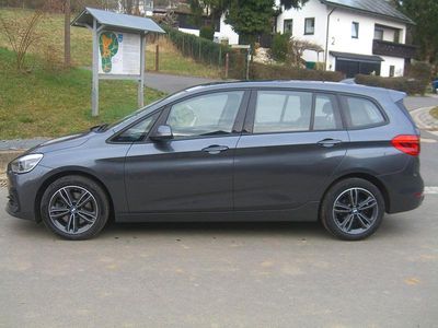 Gebraucht BMW 218 Gran Tourer Sport Line 150 PS (110 kW) 2021 Grau Van / Kleinbus