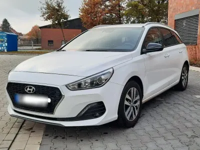 Gebraucht Hyundai i30 YES! 99 PS (72 kW) 2019 Weiß Limousine
