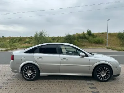 Gebraucht Opel Vectra GTS 122 PS (89 kW) 2004 Silber Limousine
