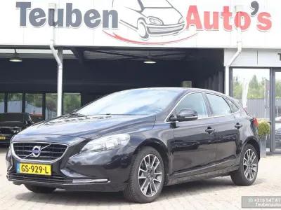 Gebraucht Volvo V40 R-Design 179 PS (131 kW) 2015 Schwarz Limousine