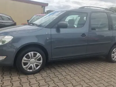 Gebraucht Skoda Roomster Plus Edition 69 PS (50 kW) 2014 Grau Van / Kleinbus