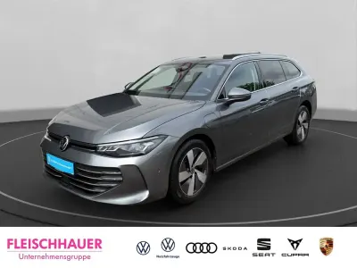 Gebraucht VW Passat Business 150 PS (110 kW) 2025 Grau Kombi