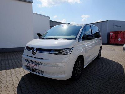 Gebraucht VW Multivan Life 150 PS (110 kW) 2024 Candy weiss Van