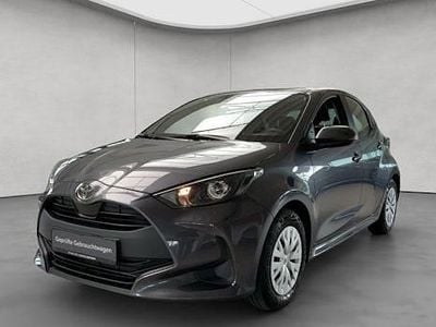 Gebraucht Toyota Yaris Hybrid Business Edition 116 PS (85 kW) 2024 Marlingrau metallic Limousine