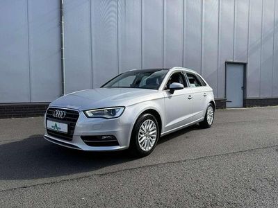 Gebraucht Audi A3 Ambiente 122 PS (89 kW) 2014 Eissilber metallic Kleinwagen