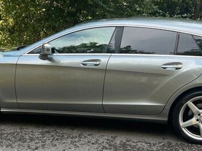Mercedes CLS350 Shooting Brake
