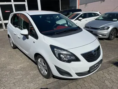 Gebraucht Opel Meriva Design Edition 131 PS (96 kW) 2011 Weiß Van / Kleinbus