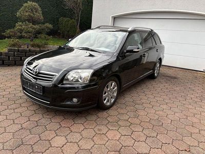 Gebraucht Toyota Avensis Team 129 PS (94 kW) 2008 Schwarz Kombi