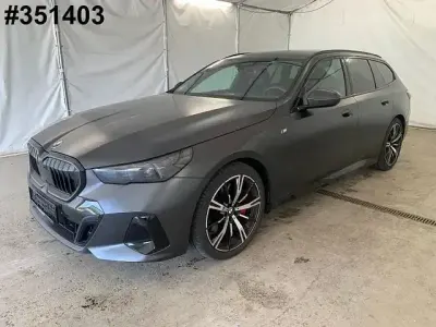 Gebraucht BMW 540 M Sport 303 PS (222 kW) 2025 Grau Kombi
