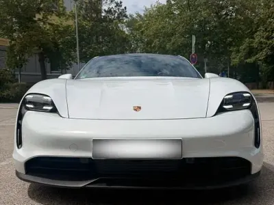 Gebraucht Porsche Taycan 4S 319 kW (435 PS) 2021 Weiß Limousine