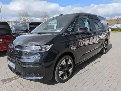 Nouă VW Multivan 150 CP (110 kW) 2026 4 armlehnen beidseitig an zweiter sitzreihe Monovolum