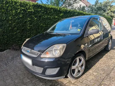 Gebraucht Ford Fiesta 60 PS (44 kW) 2007 Schwarz Kleinwagen