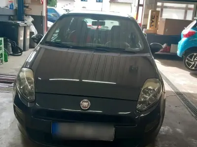 Gebraucht Fiat Punto 95 PS (69 kW) 2012 Kleinwagen