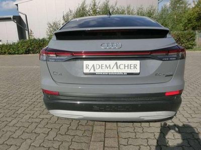 Gebraucht Audi e-tron 219 kW (299 PS) 2022 Kieselgrau SUV