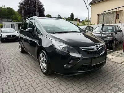 Używany Opel Zafira Tourer Business Edition 136 KM (100 kW) 2016 Czarny Minivan
