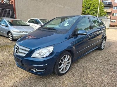 Usata Mercedes B200 136 CV (100 kW) 2008 Blu Monovolume