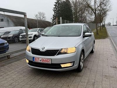 Gebraucht Skoda Rapid Drive 105 PS (77 kW) 2015 Silber Kleinwagen