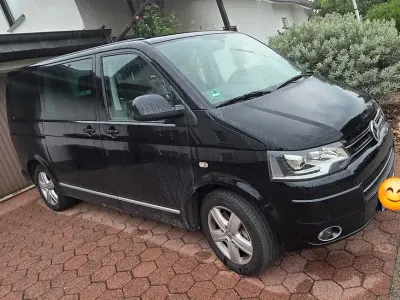 Gebraucht VW Multivan 179 PS (131 kW) 2013 Schwarz Van / Kleinbus