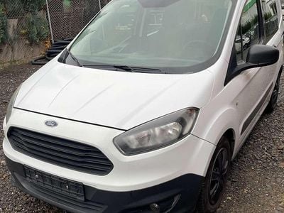 Gebraucht Ford Transit 101 PS (74 kW) 2015 Weiß Kombi