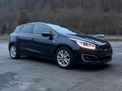 Schwarz Gebraucht 2016 Kia Ceed DREAM-TEAM Edition Kleinwagen | 10.000 € (Fairer Preis)