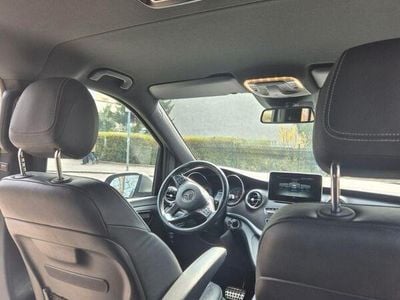 Mercedes V250