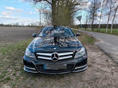 Gebraucht Mercedes C180 156 PS (114 kW) 2011 Schwarz Coupé