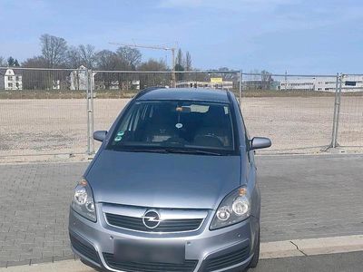 Gebraucht Opel Zafira 140 PS (102 kW) 2006 Silber Van / Kleinbus