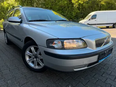 Usata Volvo V70 170 CV (125 kW) 2002 Argento Station wagon