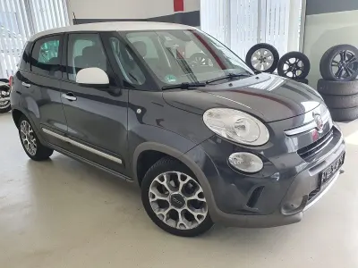 Gebraucht Fiat 500L Trekking 95 PS (69 kW) 2016 Schwarz Van / Kleinbus