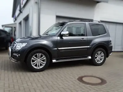 Gebraucht Mitsubishi Pajero Top 190 PS (139 kW) 2017 Grau SUV