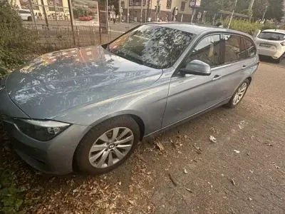 Gebraucht BMW 320 184 PS (135 kW) 2013 Blau Kombi