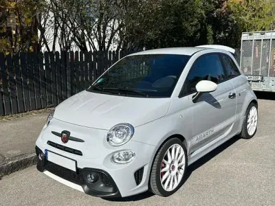 Używany Abarth 695 Esseesse 179 KM (131 kW) 2022 Szary Hatchback