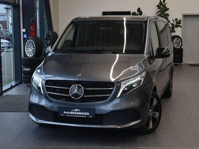 Grau Gebraucht 2020 Mercedes V250 Avantgarde Van / Kleinbus | 39.900 € (Guter Preis)
