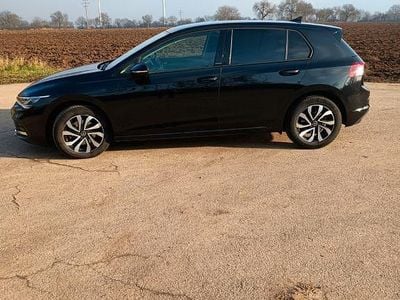 Gebraucht VW Golf VIII Active 110 PS (80 kW) 2021 Schwarz Limousine