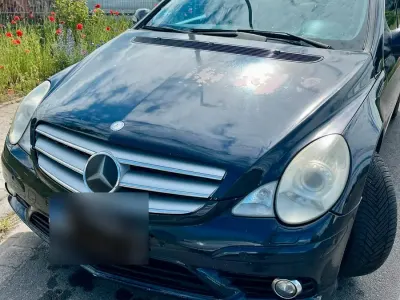 Gebraucht Mercedes R320 224 PS (164 kW) 2008 Blau Van / Kleinbus