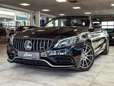 Używany Mercedes C63 AMG AMG 476 KM (350 kW) 2019 Czarny Kabriolet