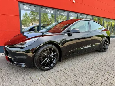 Gebraucht Tesla Model 3 Long Range AWD 366 kW (498 PS) 2021 Solid black Limousine