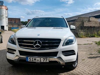 Weiß Gebraucht 2014 Mercedes ML350 SUV | 29.900 €