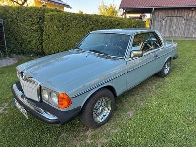 Blau Gebraucht 1979 Mercedes 300 Coupé | 7.900 €