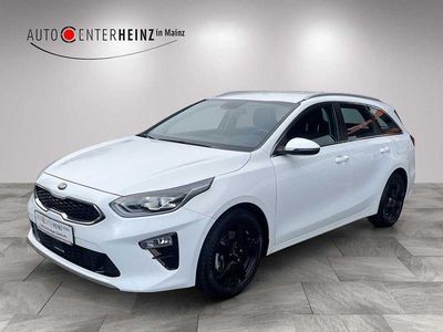 Gebraucht Kia Ceed Spirit 140 PS (102 kW) 2021 Weiß Kleinwagen