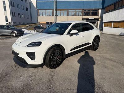 Gebraucht Porsche Macan 380 kW (517 PS) 2025 Pure white/weiss SUV