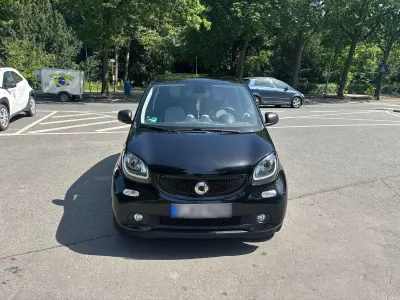 Gebraucht Smart ForFour 71 PS (52 kW) 2018 Schwarz Kleinwagen